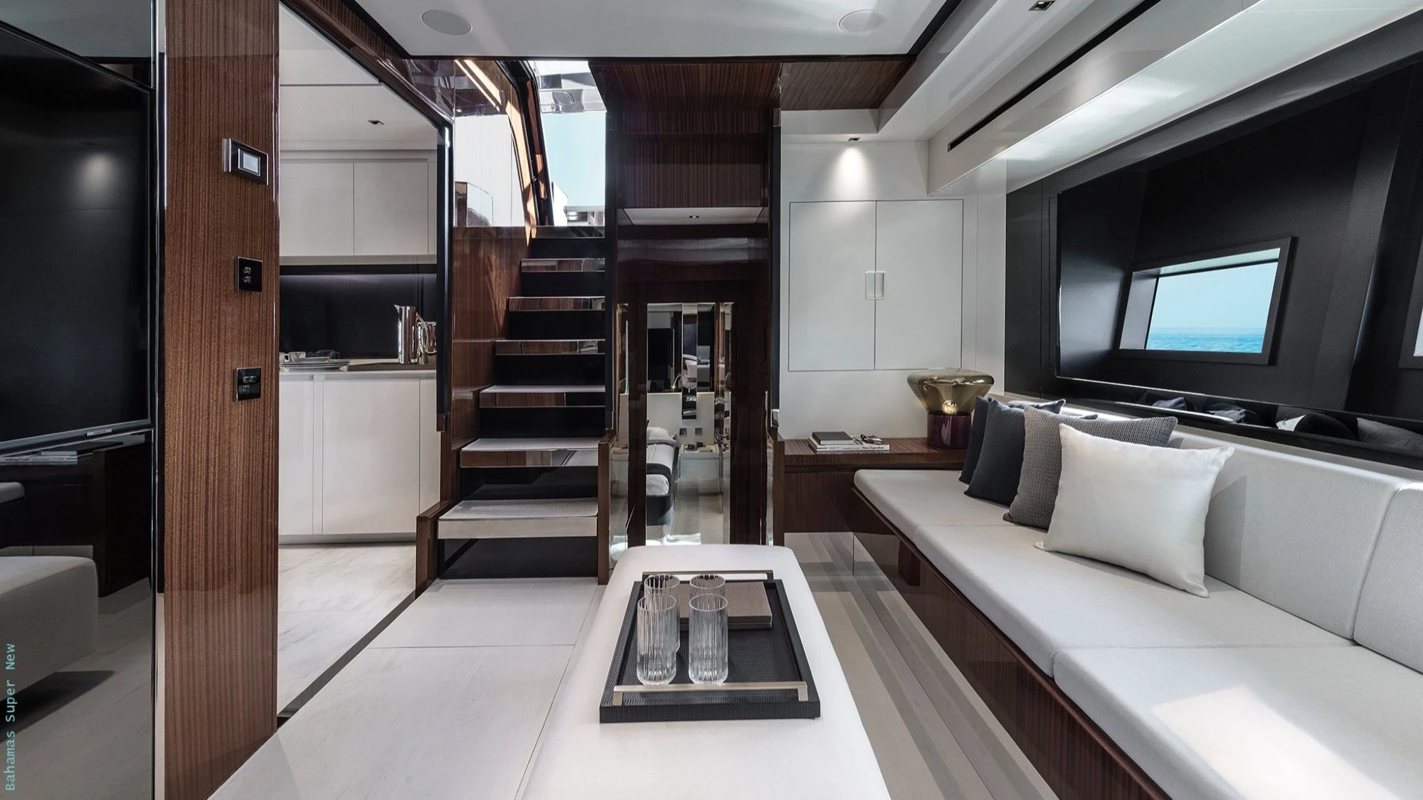 Riva 76' Bahamas Super