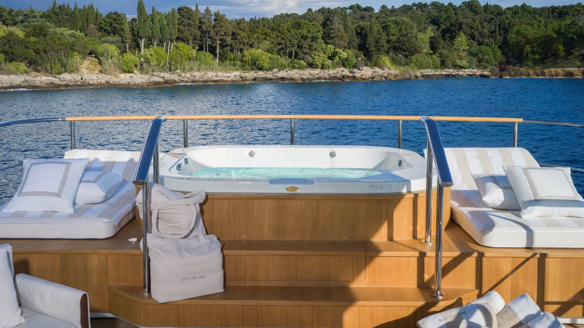 Custom Line Navetta 38