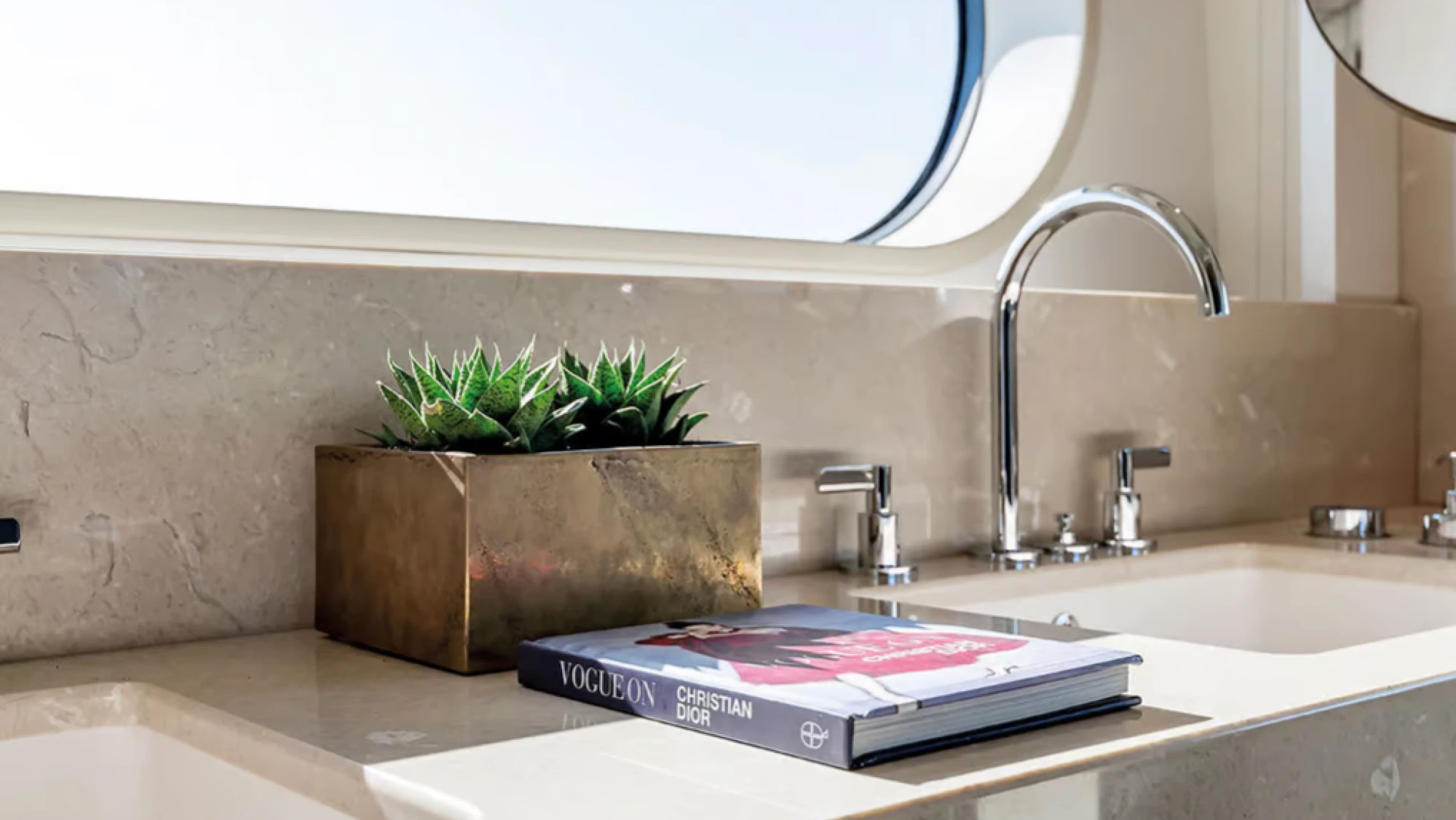 Azimut Magellano 25M