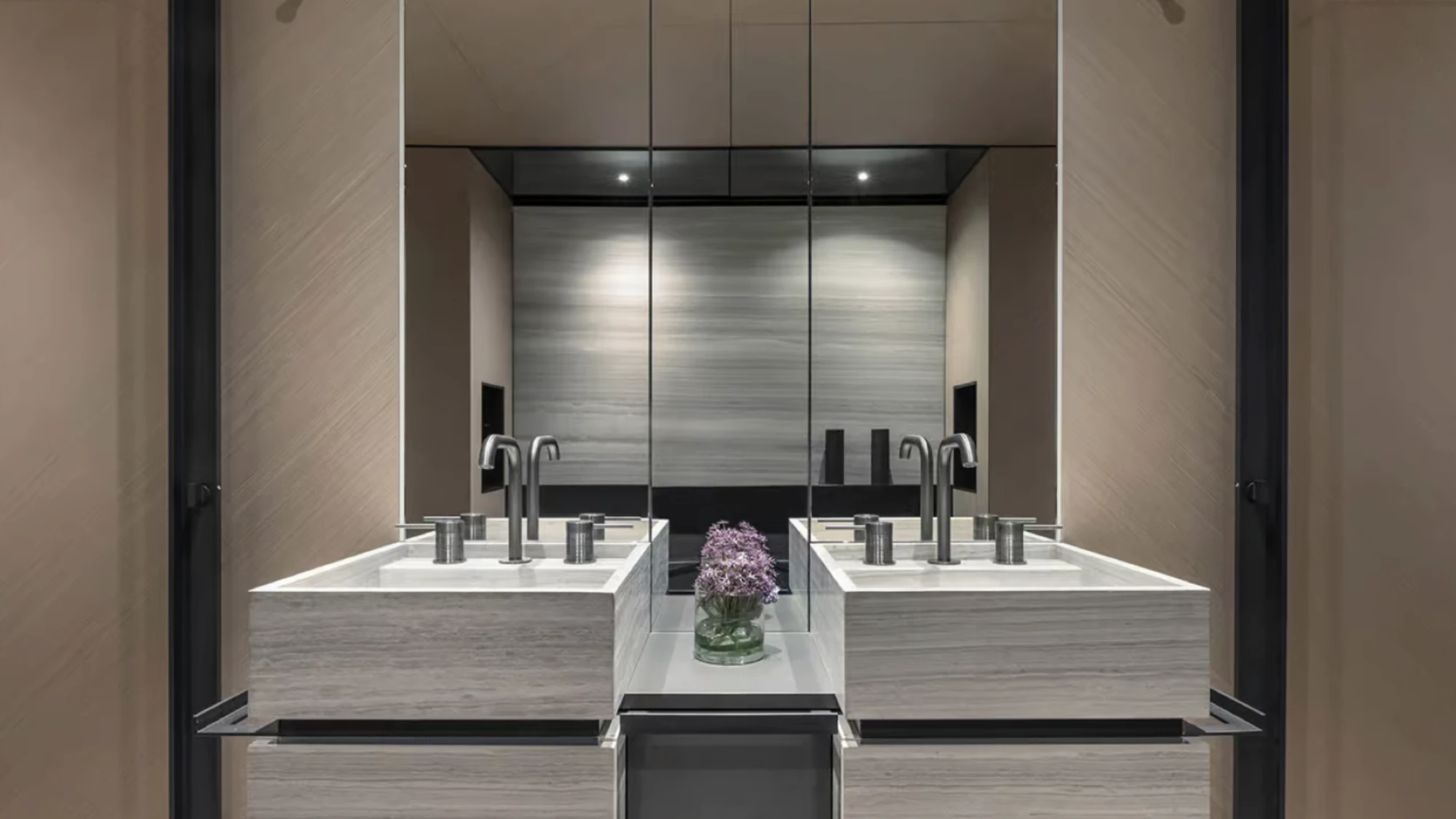 Azimut Grande Trideck