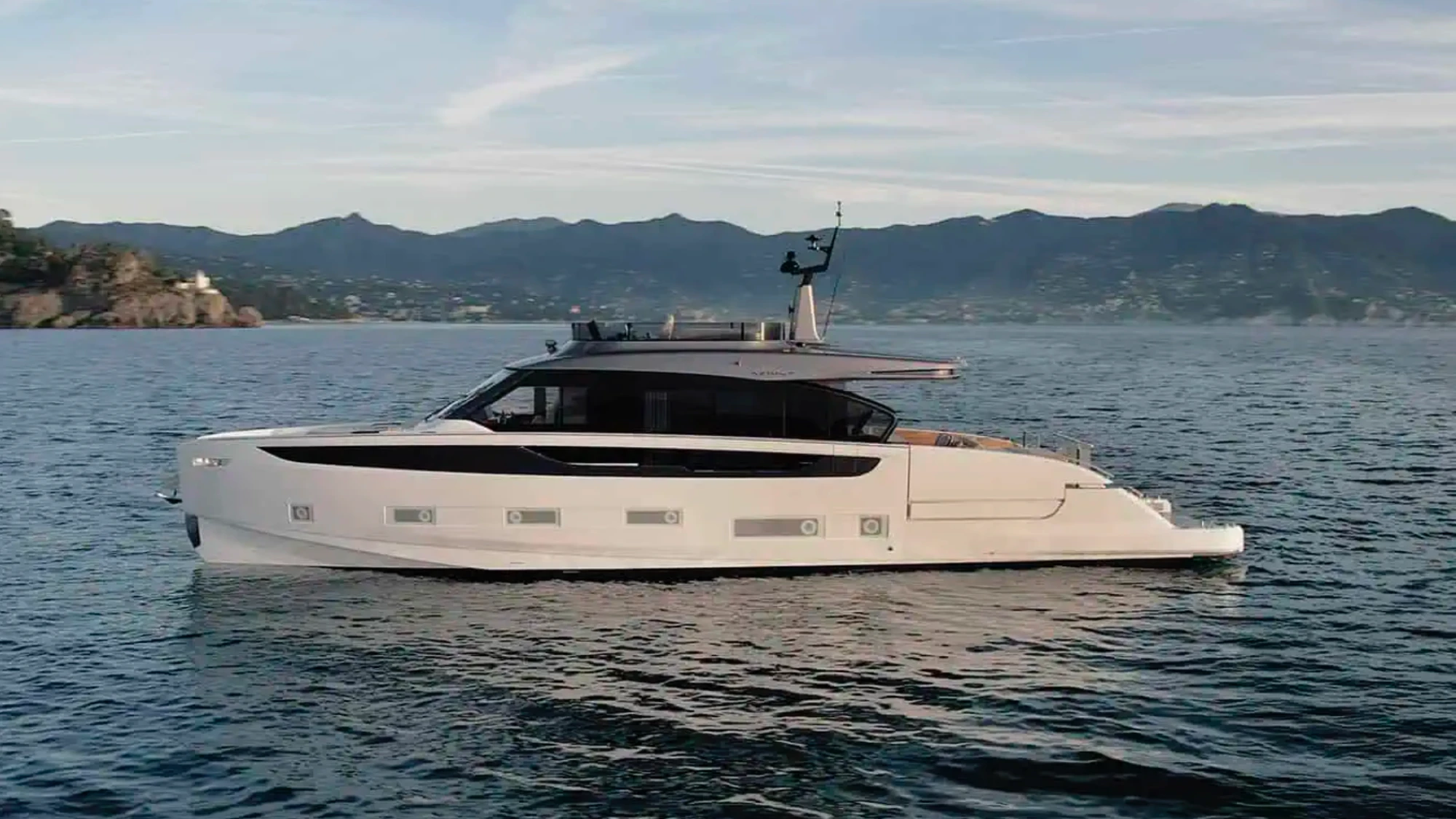 Azimut Seadeck 7