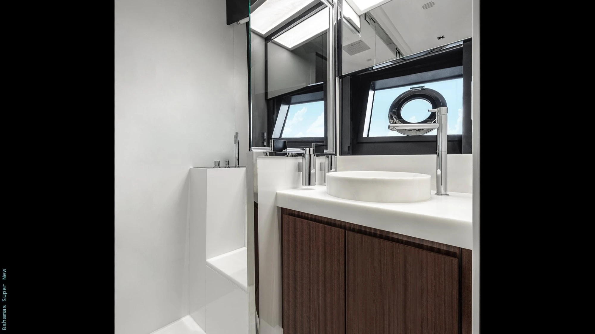 Riva 76' Bahamas Super