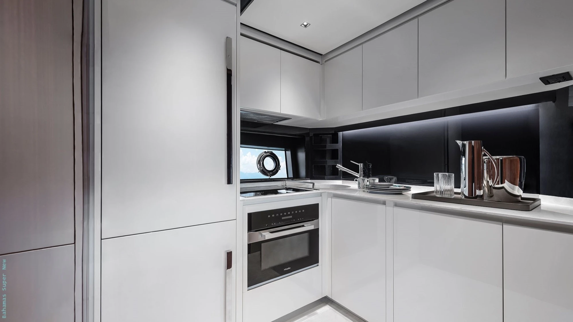 Riva 76' Bahamas Super