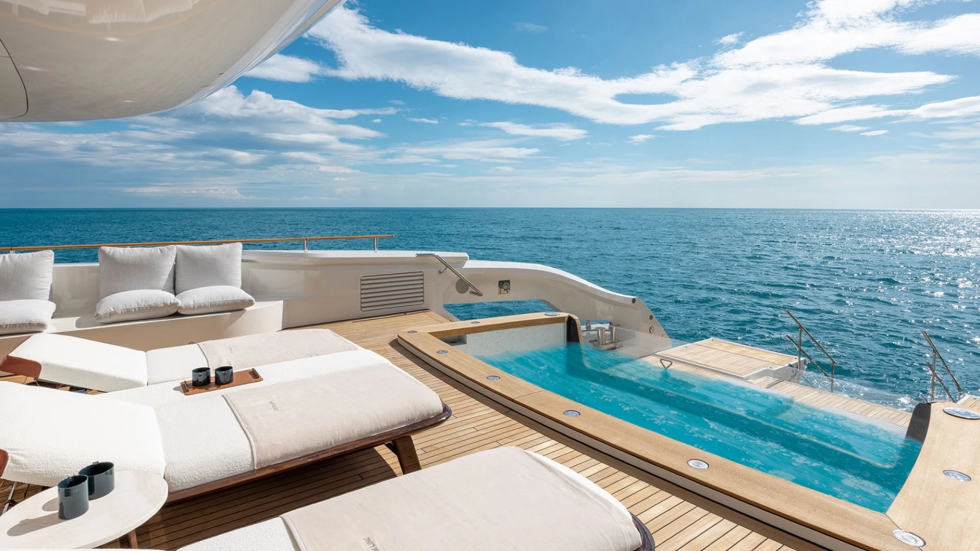 Custom Line Aluminium Alloy 50