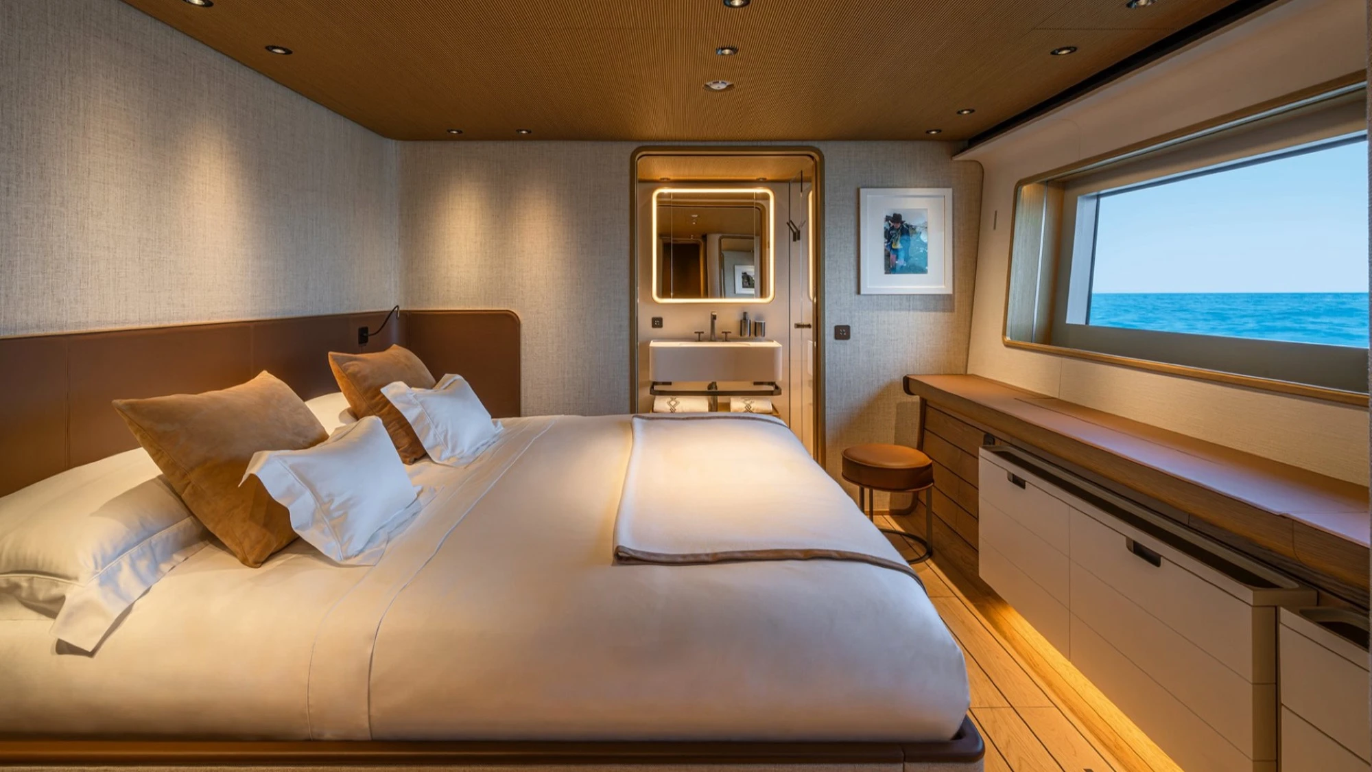 Custom Line Navetta 38