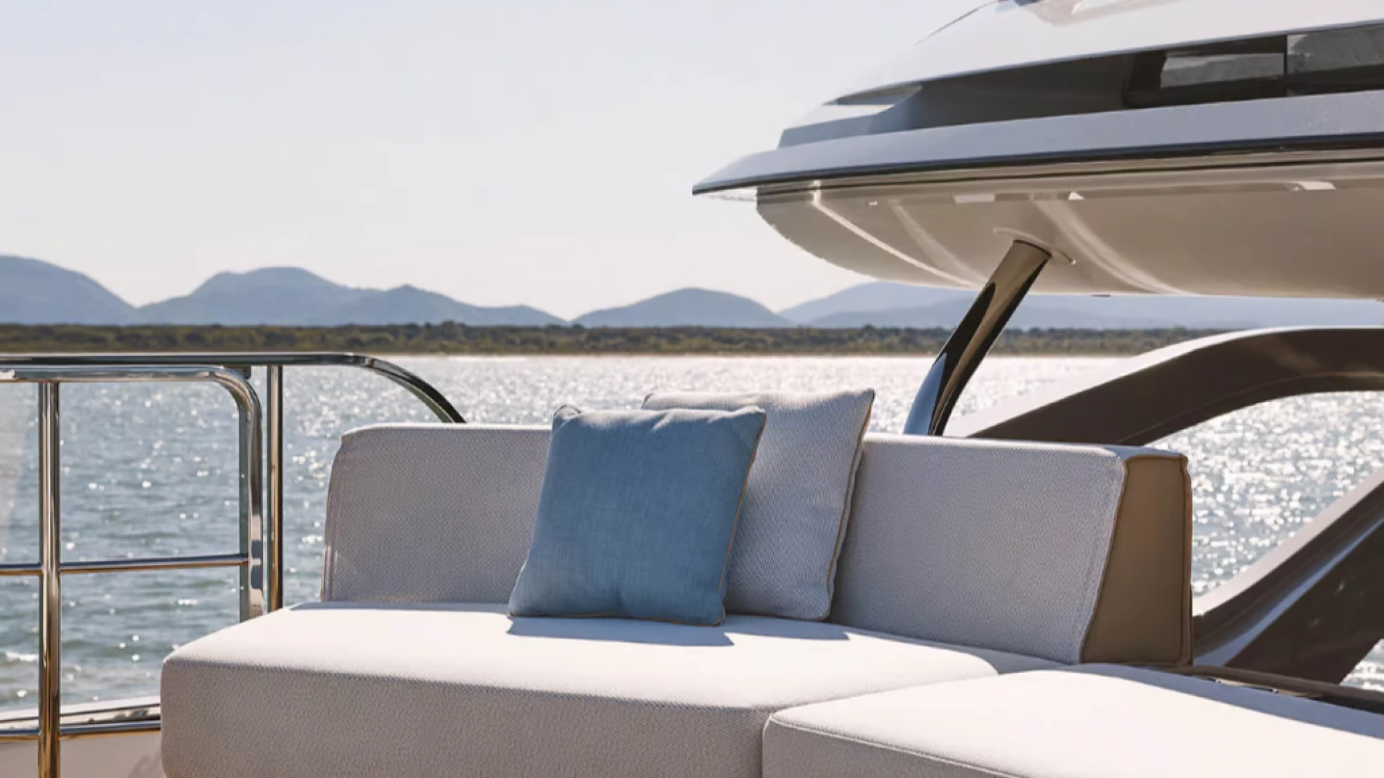 Azimut Grande Trideck