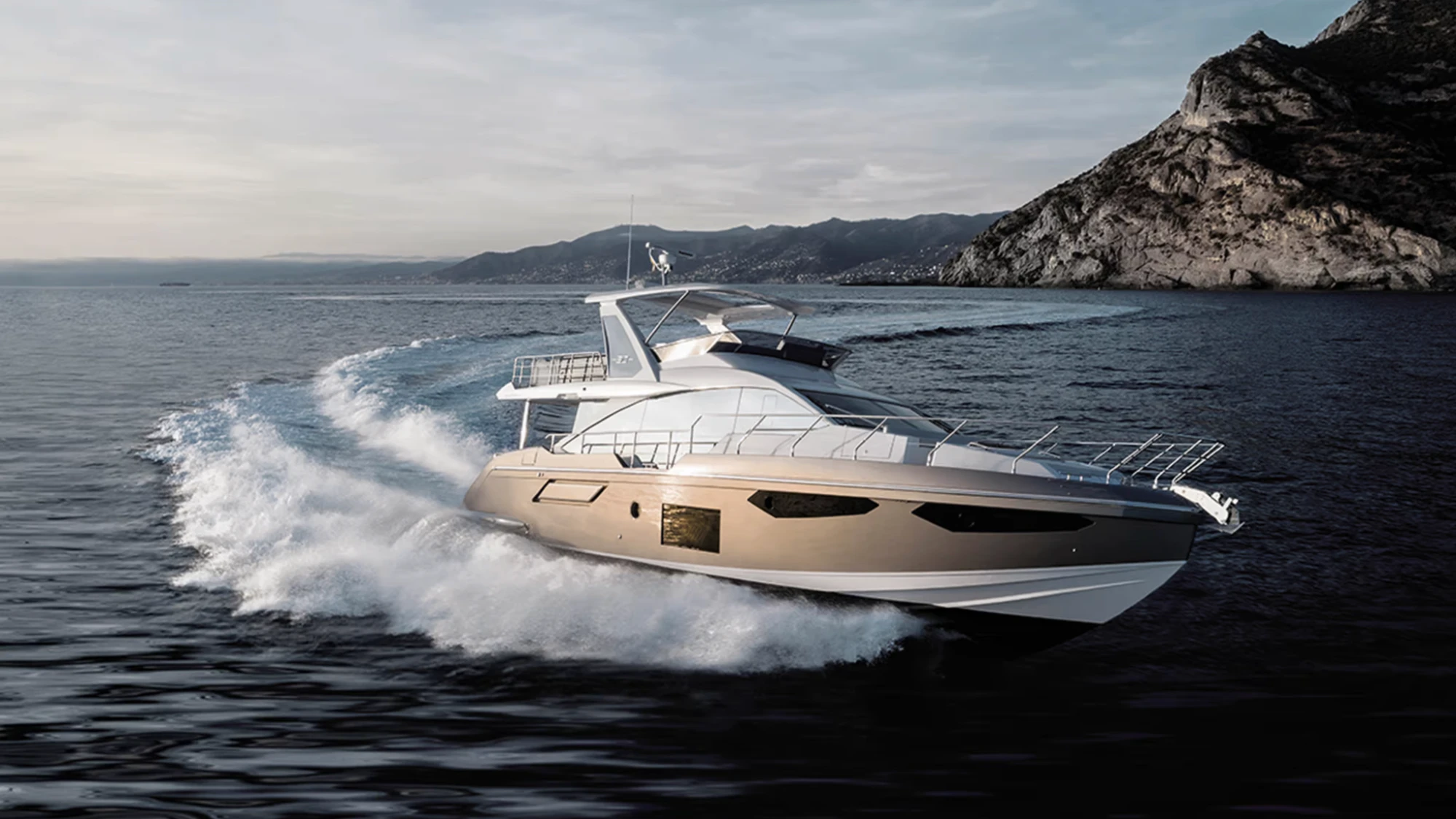 Azimut Fly 60