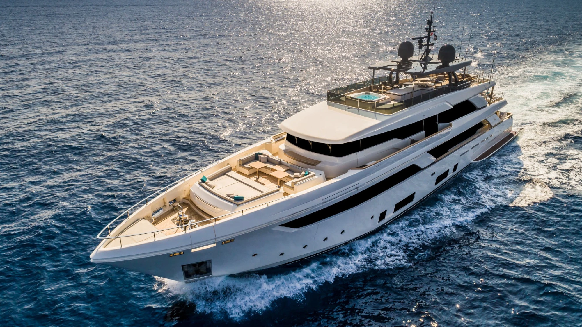 Custom Line Navetta 42